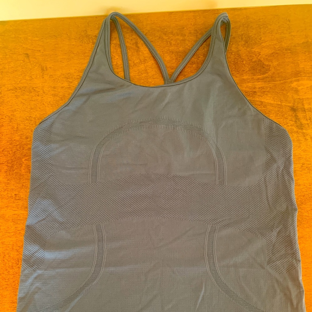 Lululemon tank top